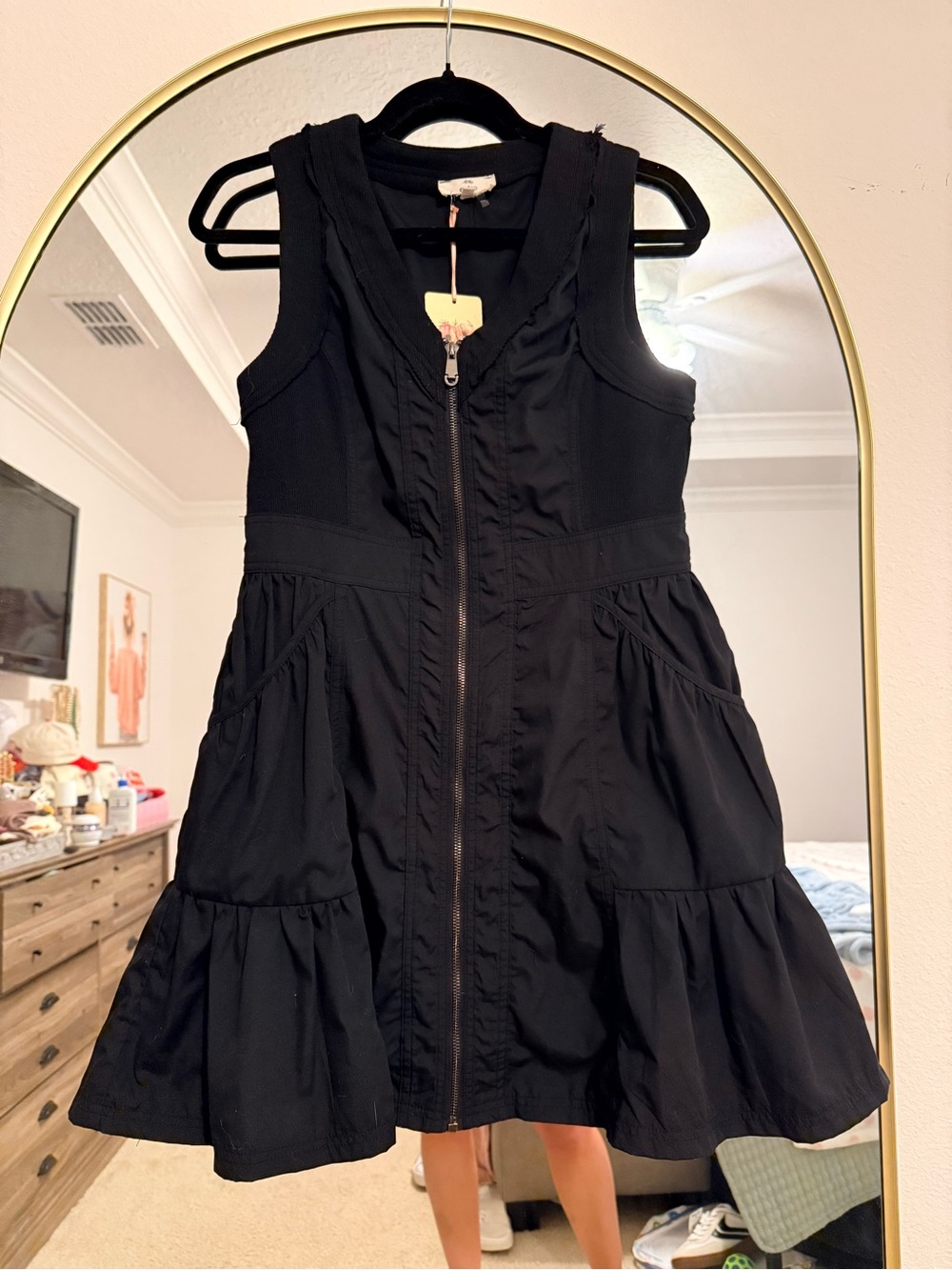 NWT Entro Black' Sleeveless Zip-Front Dress